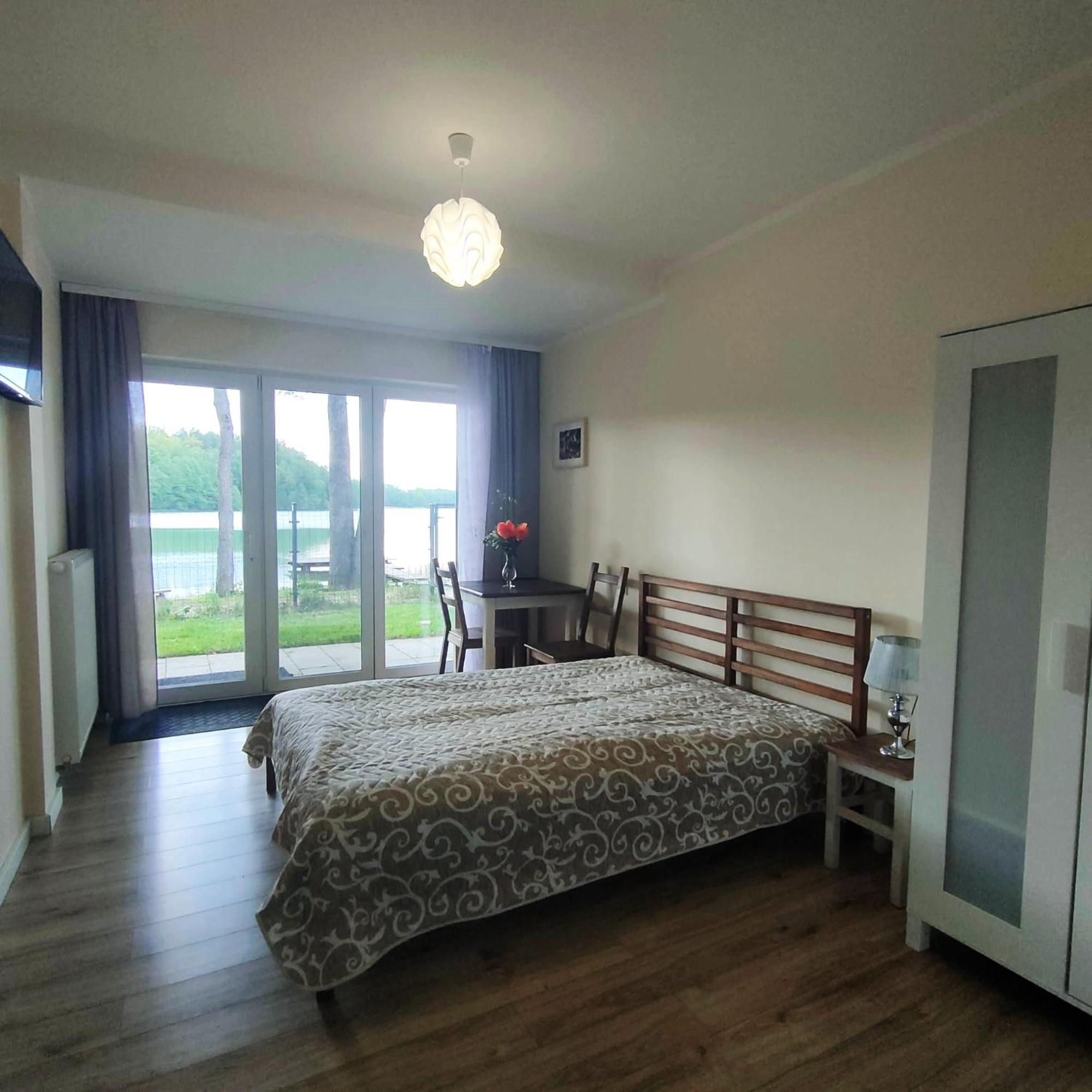 Domki Nad Brzegiem Dluzek Extérieur photo